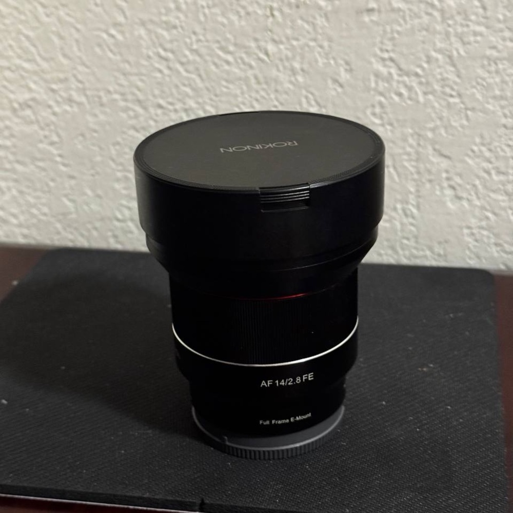 Rokinon AF 14MM F/2.8 FE E-Mount Lens With Cap no Box